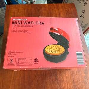 AMBIANO Mini Ginger Bread Man Waffle Maker, Red, 4-inch Non-Stick Plates